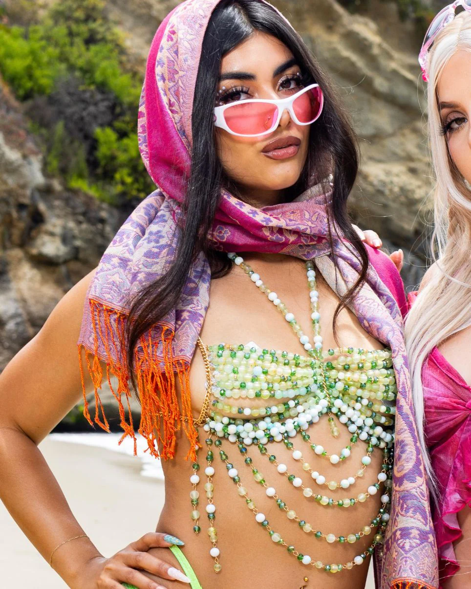 Classic Paisley Unisex Pashmina Scarf - Image 3